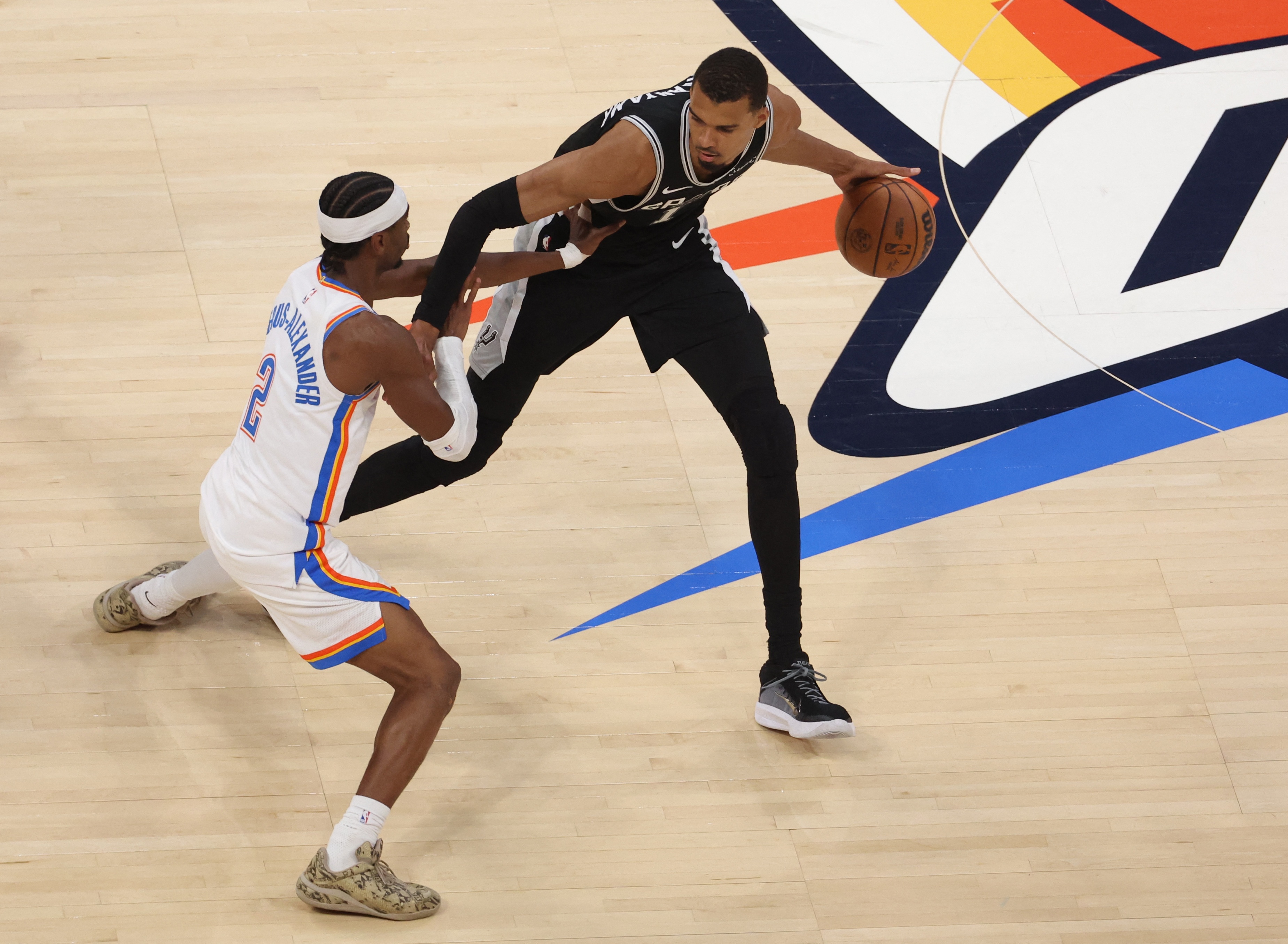 星空体育app下载-NBA彩经：雷霆大胜马刺强势晋级
